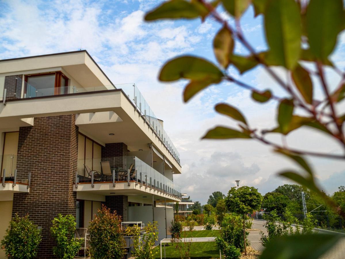 Panorama Superior Apartments - Pool, Garden, Parking Balatonalmádi Εξωτερικό φωτογραφία