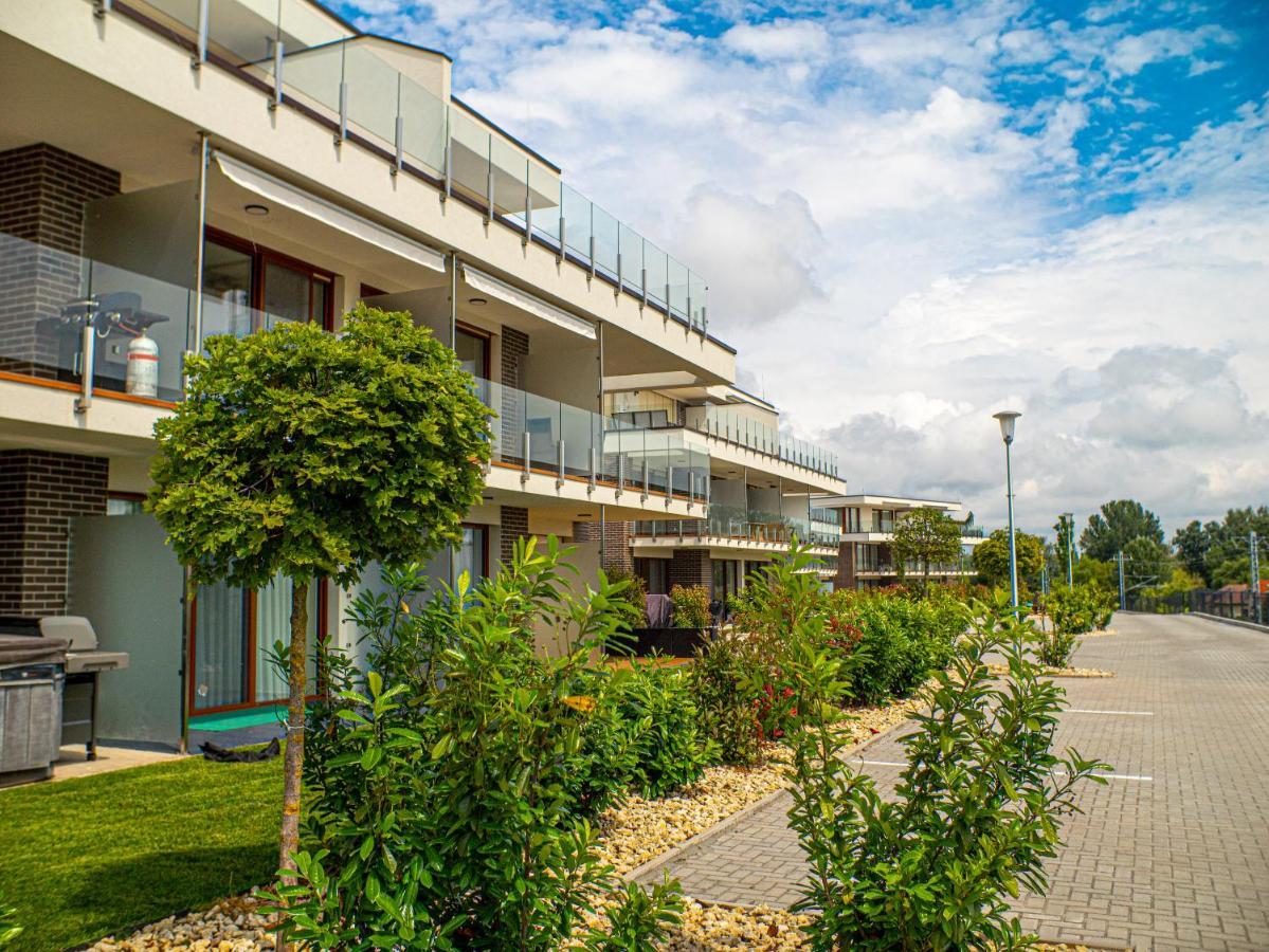 Panorama Superior Apartments - Pool, Garden, Parking Balatonalmádi Εξωτερικό φωτογραφία