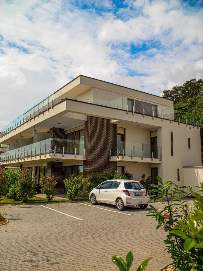 Panorama Superior Apartments - Pool, Garden, Parking Balatonalmádi Εξωτερικό φωτογραφία