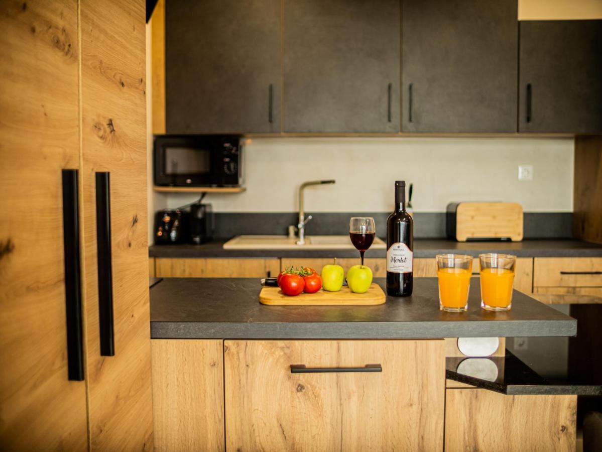 Panorama Superior Apartments - Pool, Garden, Parking Balatonalmádi Εξωτερικό φωτογραφία
