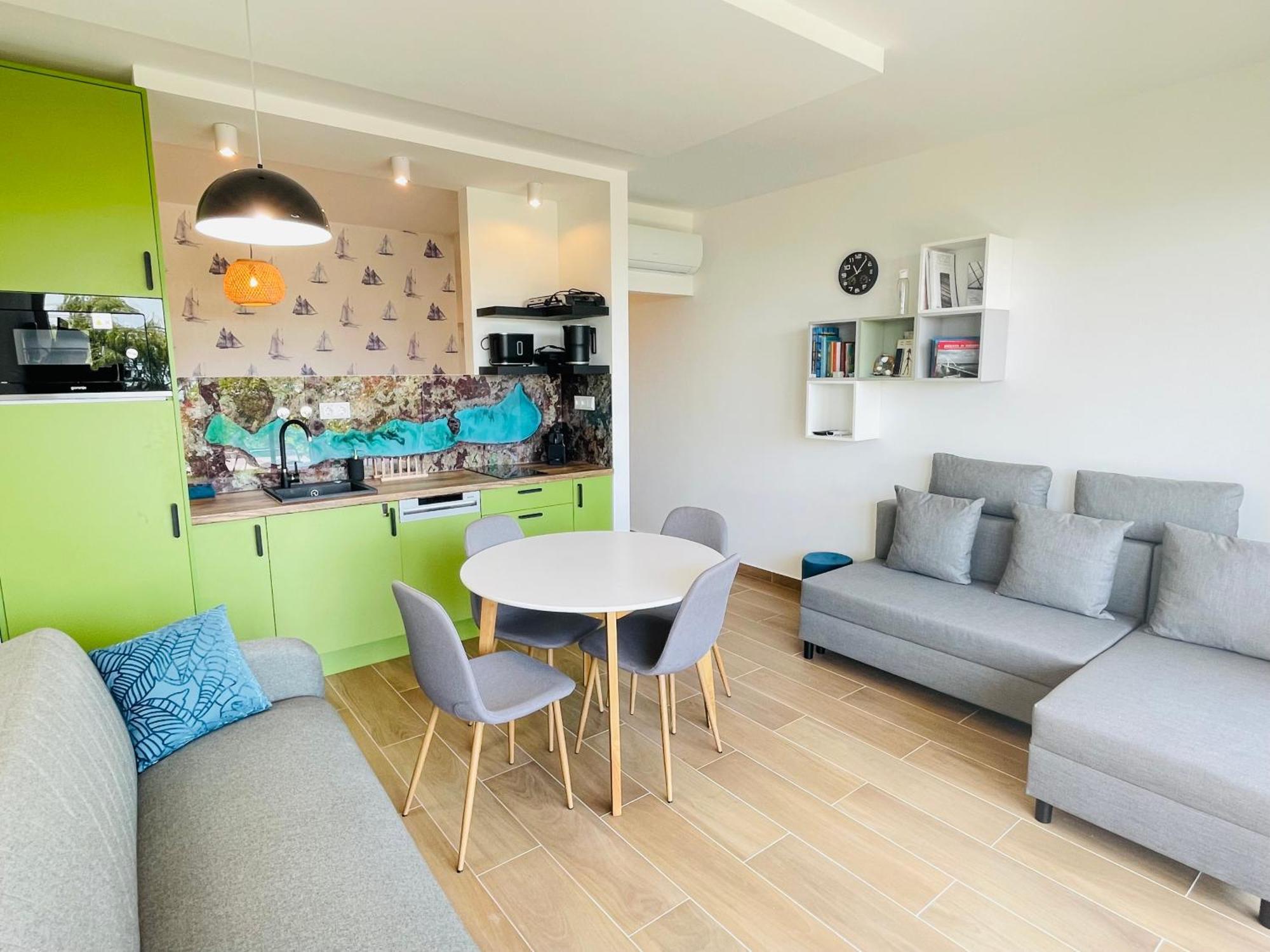 Panorama Superior Apartments - Pool, Garden, Parking Balatonalmádi Εξωτερικό φωτογραφία