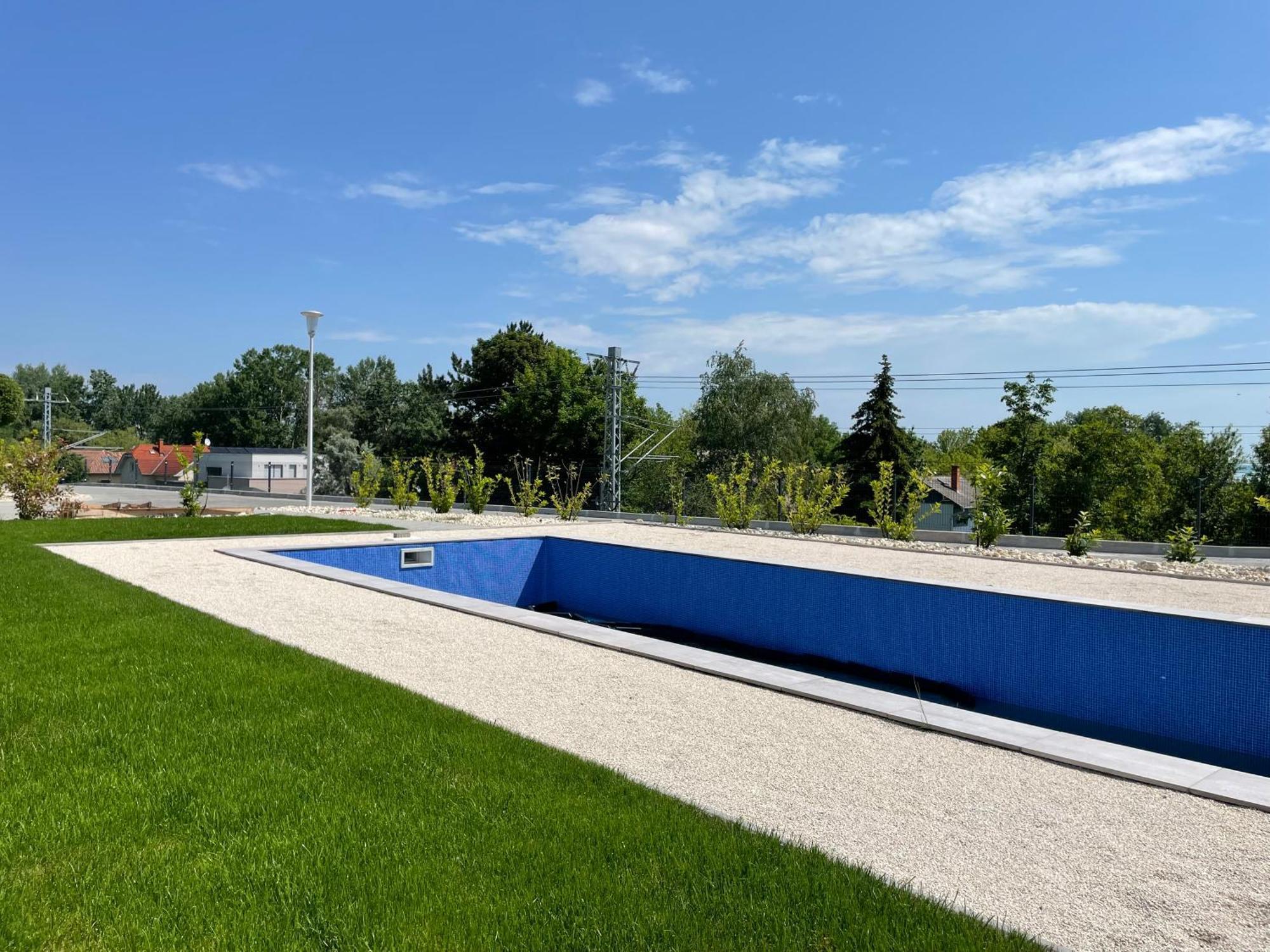 Panorama Superior Apartments - Pool, Garden, Parking Balatonalmádi Εξωτερικό φωτογραφία