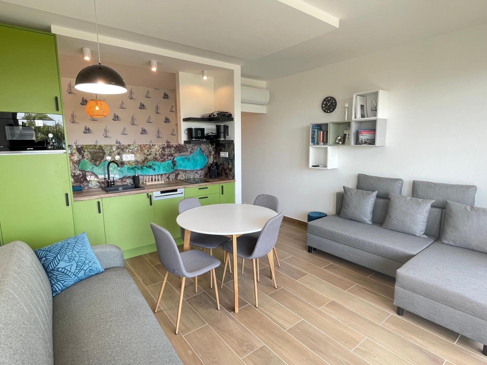 Panorama Superior Apartments - Pool, Garden, Parking Balatonalmádi Εξωτερικό φωτογραφία