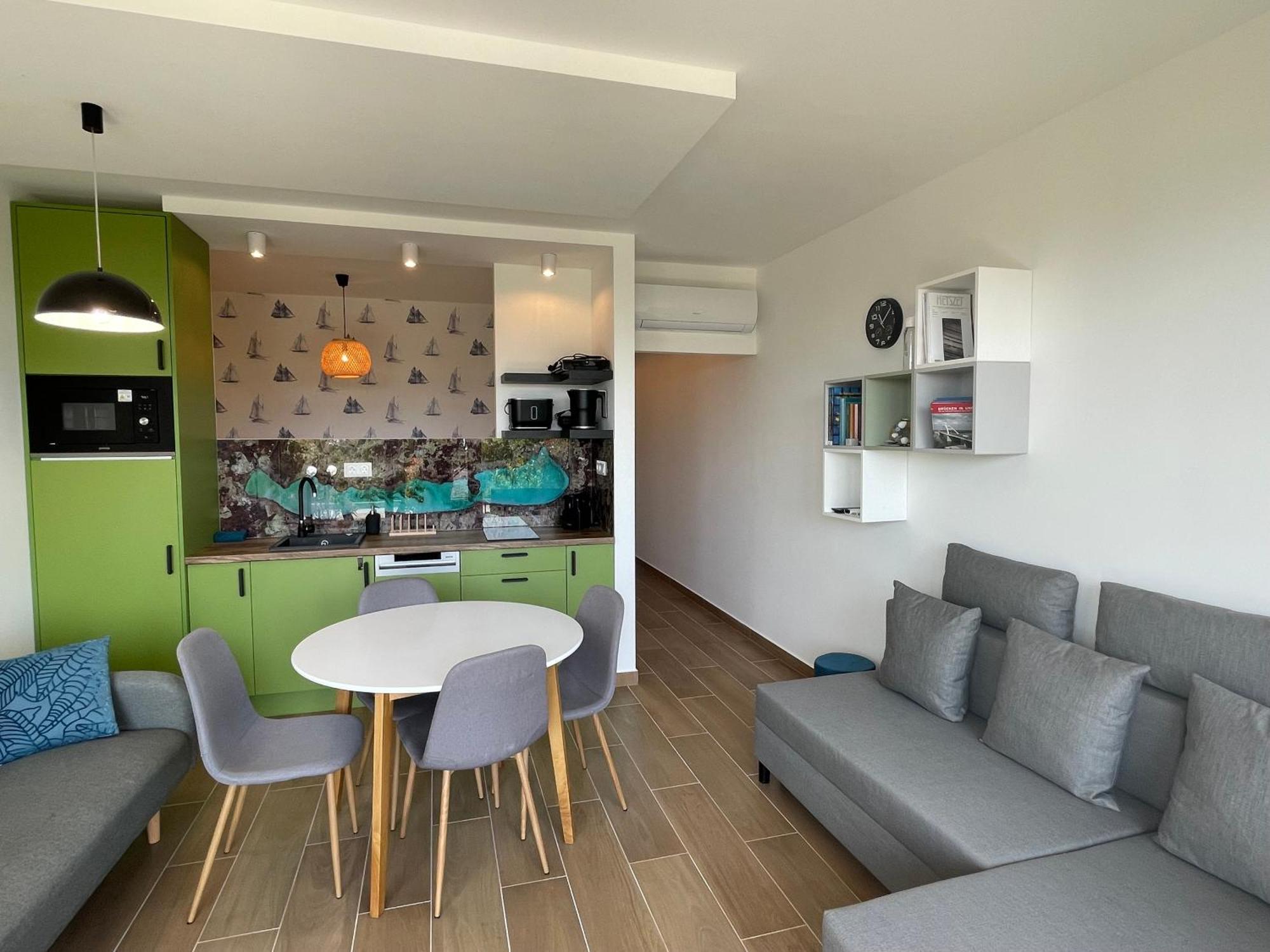 Panorama Superior Apartments - Pool, Garden, Parking Balatonalmádi Εξωτερικό φωτογραφία