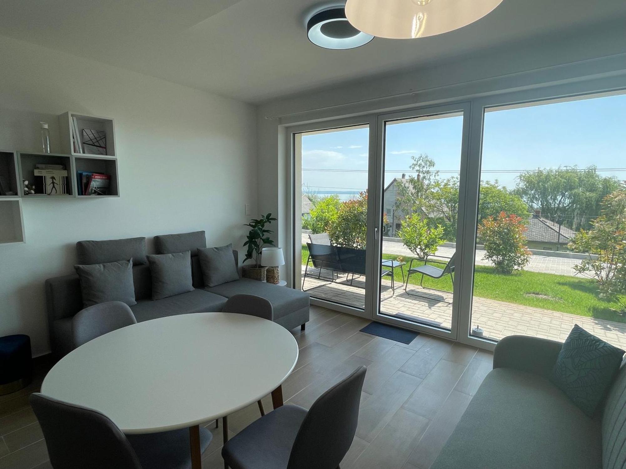 Panorama Superior Apartments - Pool, Garden, Parking Balatonalmádi Εξωτερικό φωτογραφία