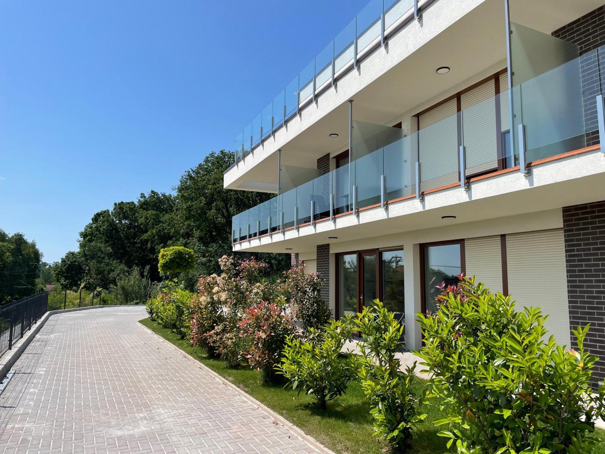 Panorama Superior Apartments - Pool, Garden, Parking Balatonalmádi Εξωτερικό φωτογραφία