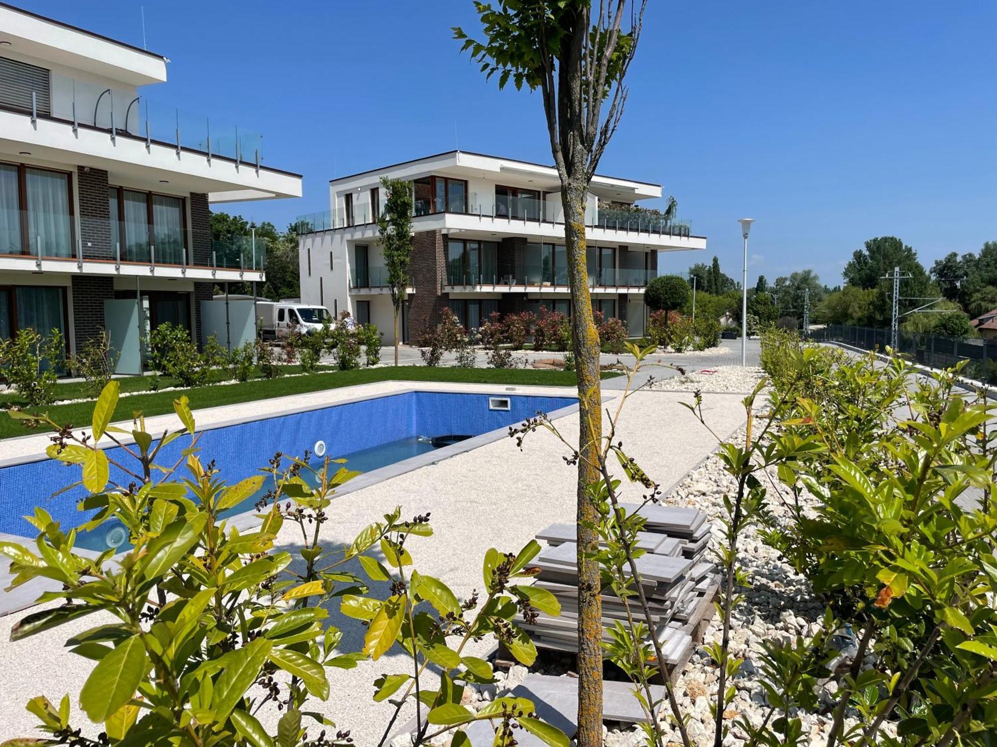 Panorama Superior Apartments - Pool, Garden, Parking Balatonalmádi Εξωτερικό φωτογραφία